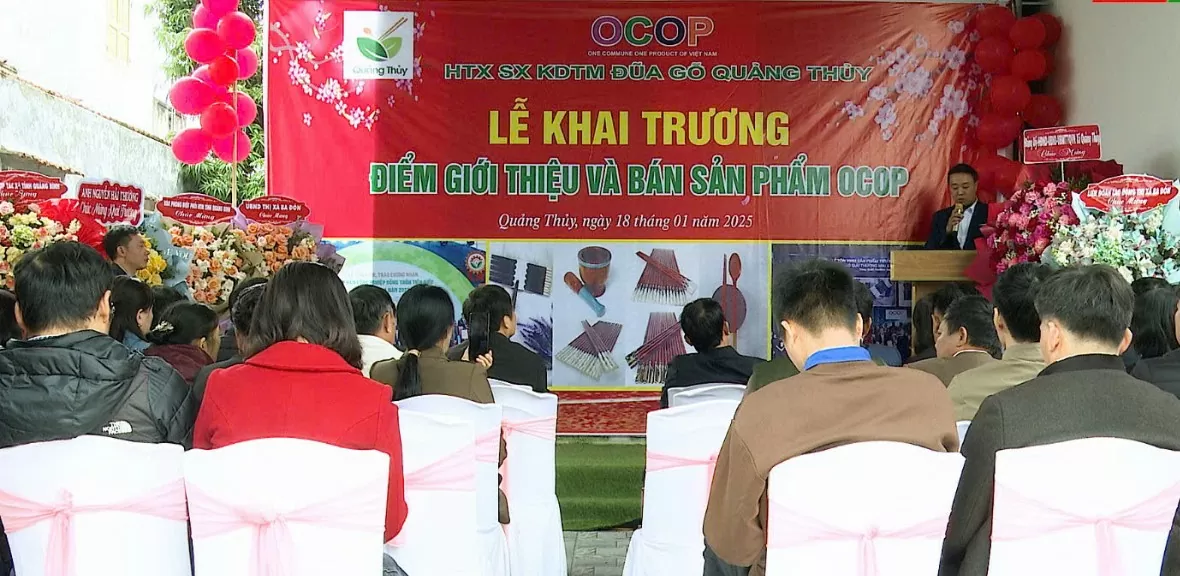 Khai trương điểm bán sản phẩm mới tại thị xã Ba Đồn