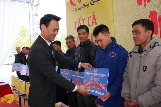 am ap nghia tinh tet tho mo