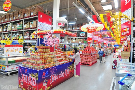 ban le hang hoa dich vu tieu dung 2 thang tang 94