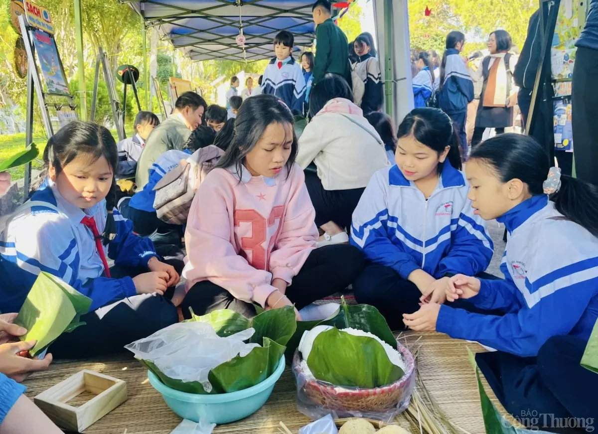 Hội Báo Xuân Ất Tỵ 2025 Gia Lai rộn ràng, hấp dẫn