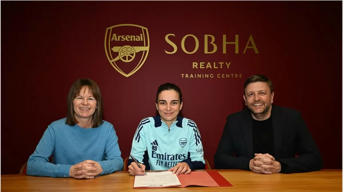 Renée Slegers là tấn huấn luyện viên trưởng đội nữ của câu lạc bộ Arsenal
