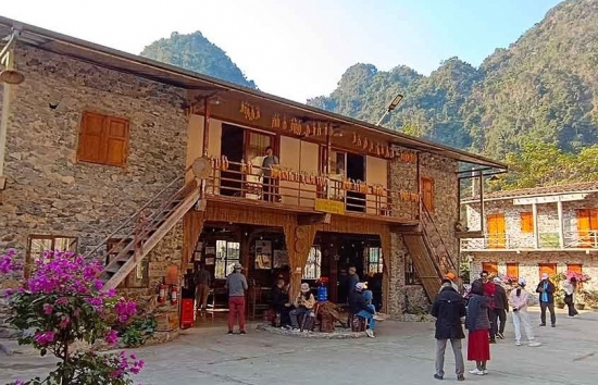 ve tham lang da no hoa noi bien cuong cao bang