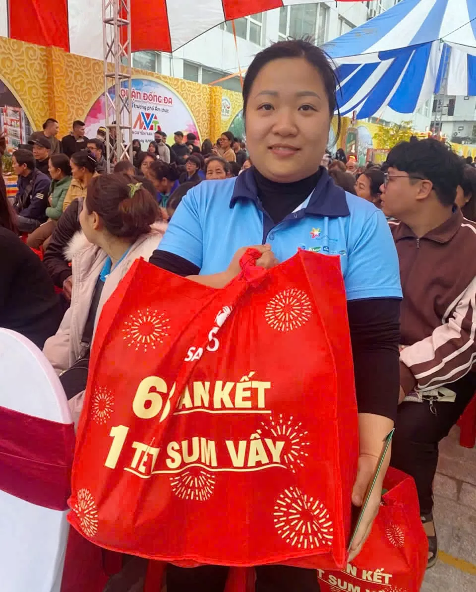 Chị Dương Thị Hồng Nhung, Công ty Tập đoàn Phú Thái là một trong 400 công nhân lao động thuộc đối tượng thụ hưởng của chương trình