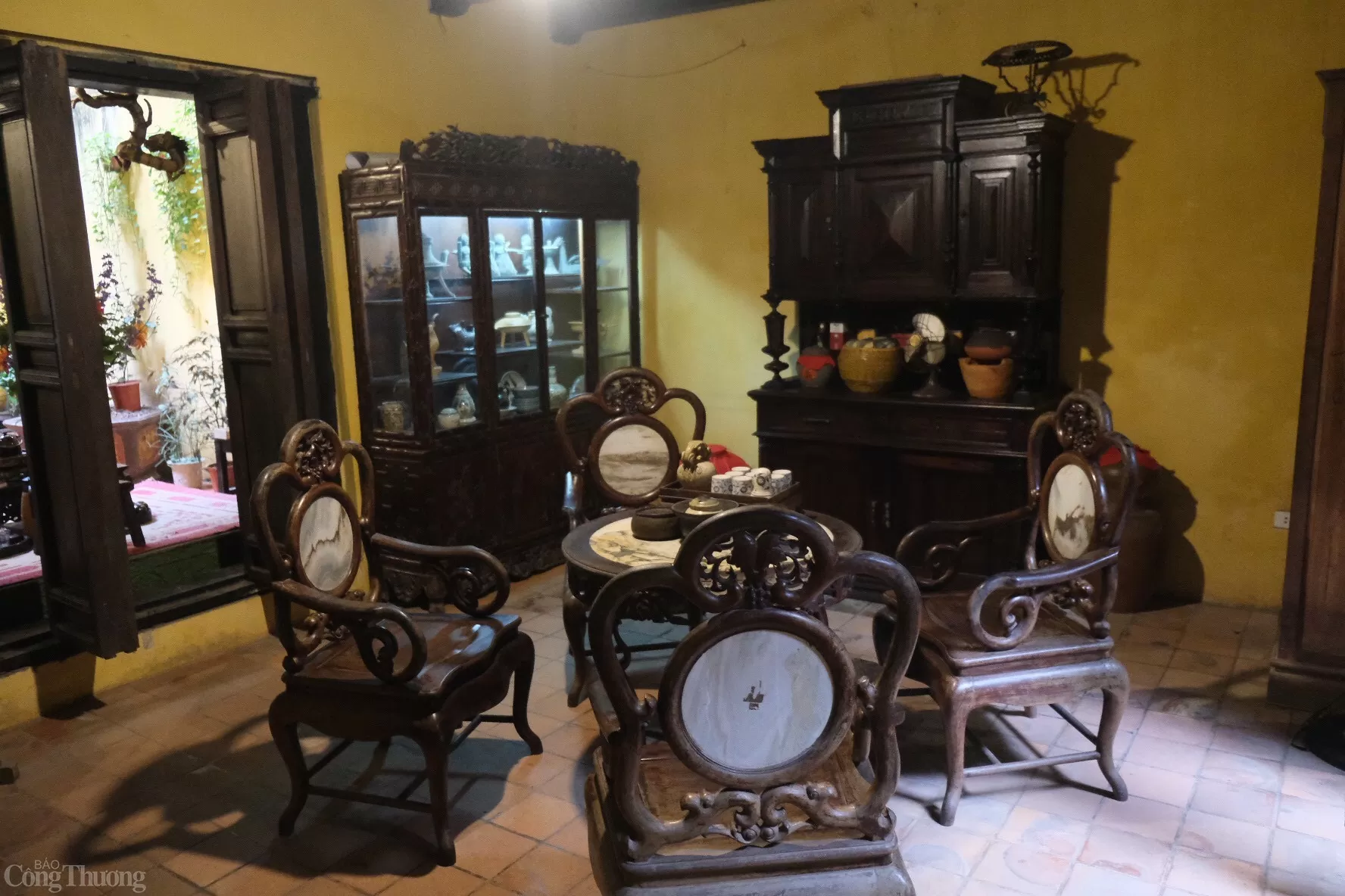 Ngôi nhà trở thành điểm thông tin, tuyên truyền, giới thiệu đến người dân và du khách về ngôi nhà phố của người Việt trong khu Phố cổ Hà Nội, kỹ thuật xây dựng nhà truyền thống (mặt ngoài công trình, tổ chức không gian bên trong ngôi nhà). Ngày 16/2 năm 2004, ngôi nhà 87 Mã Mây là Di sản cấp Quốc gia đã được công nhận là Di sản cấp Quốc gia. Ảnh: Lê An Ngôi nhà trở thành điểm thông tin, tuyên truyền, giới thiệu đến người dân và du khách về ngôi nhà phố của người Việt trong khu Phố cổ Hà Nội, kỹ thuật xây dựng nhà truyền thống (mặt ngoài công trình, tổ chức không gian bên trong ngôi nhà). Ngày 16/2 năm 2004, ngôi nhà 87 Mã Mây là Di sản cấp Quốc gia đã được công nhận là Di sản cấp Quốc gia. Ảnh: Lê An