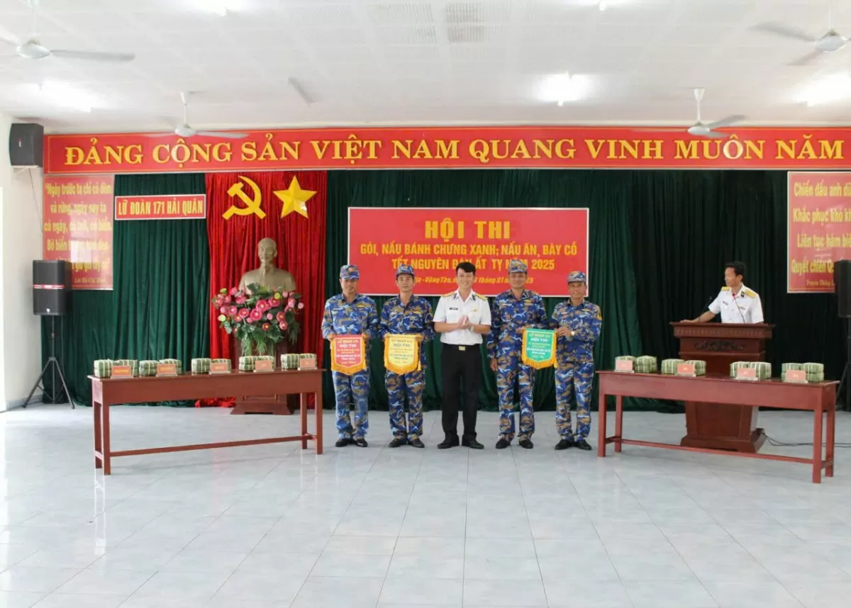 Xuân ấm áp, tết yêu thương tại Lữ đoàn 171 Hải quân