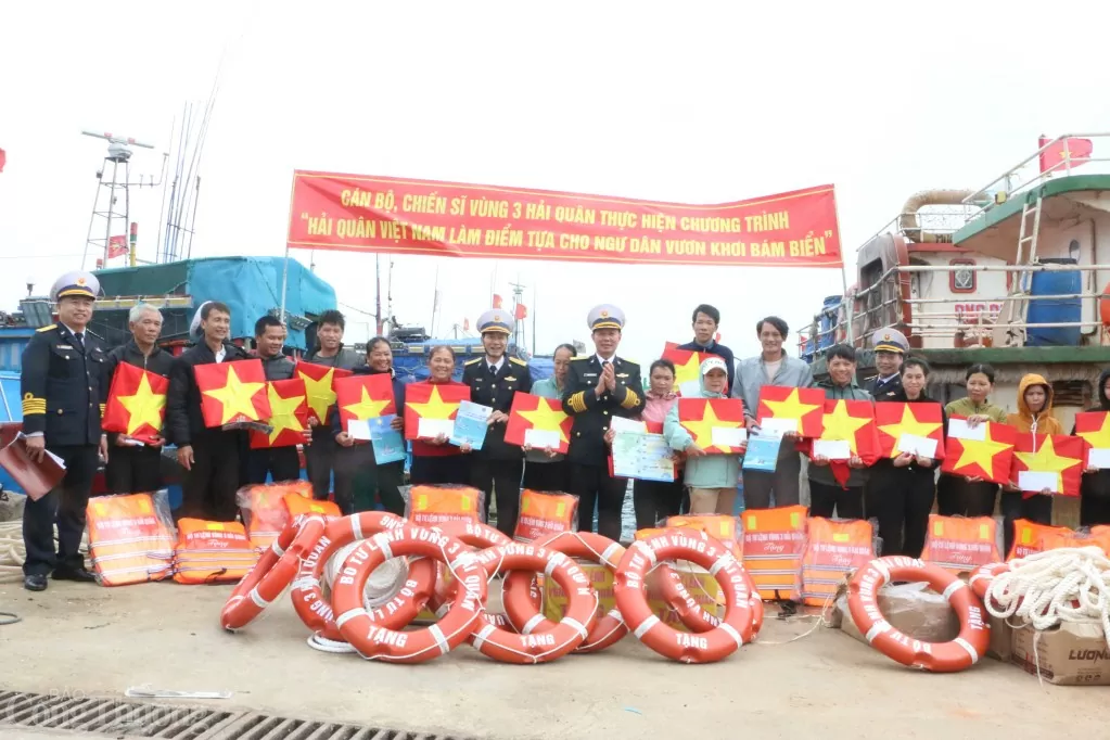 Giữ vững chủ quyền biển đảo thiêng liêng của Tổ quốc