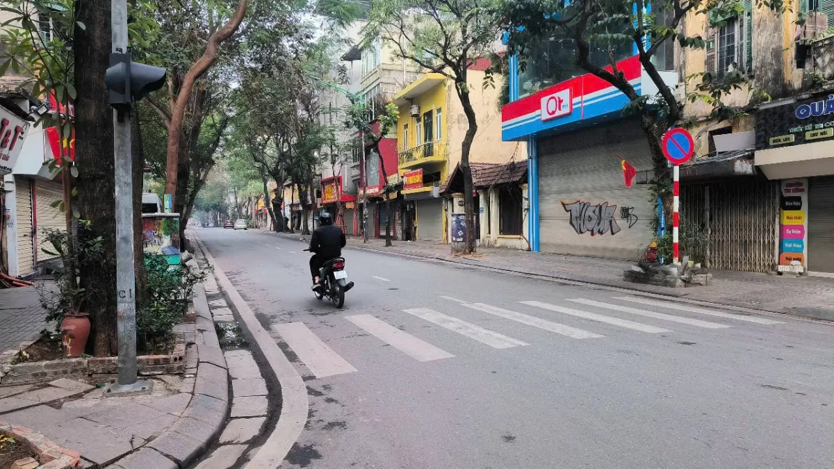Có một Hà Nội khác lạ trong ngày mùng 1 Tết