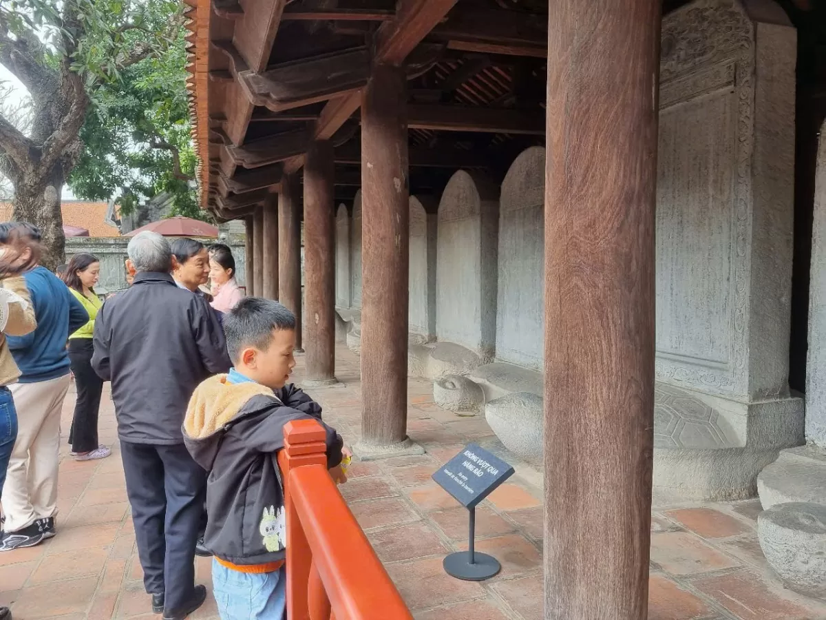 Hà Nội: Náo nhiệt khách du Xuân