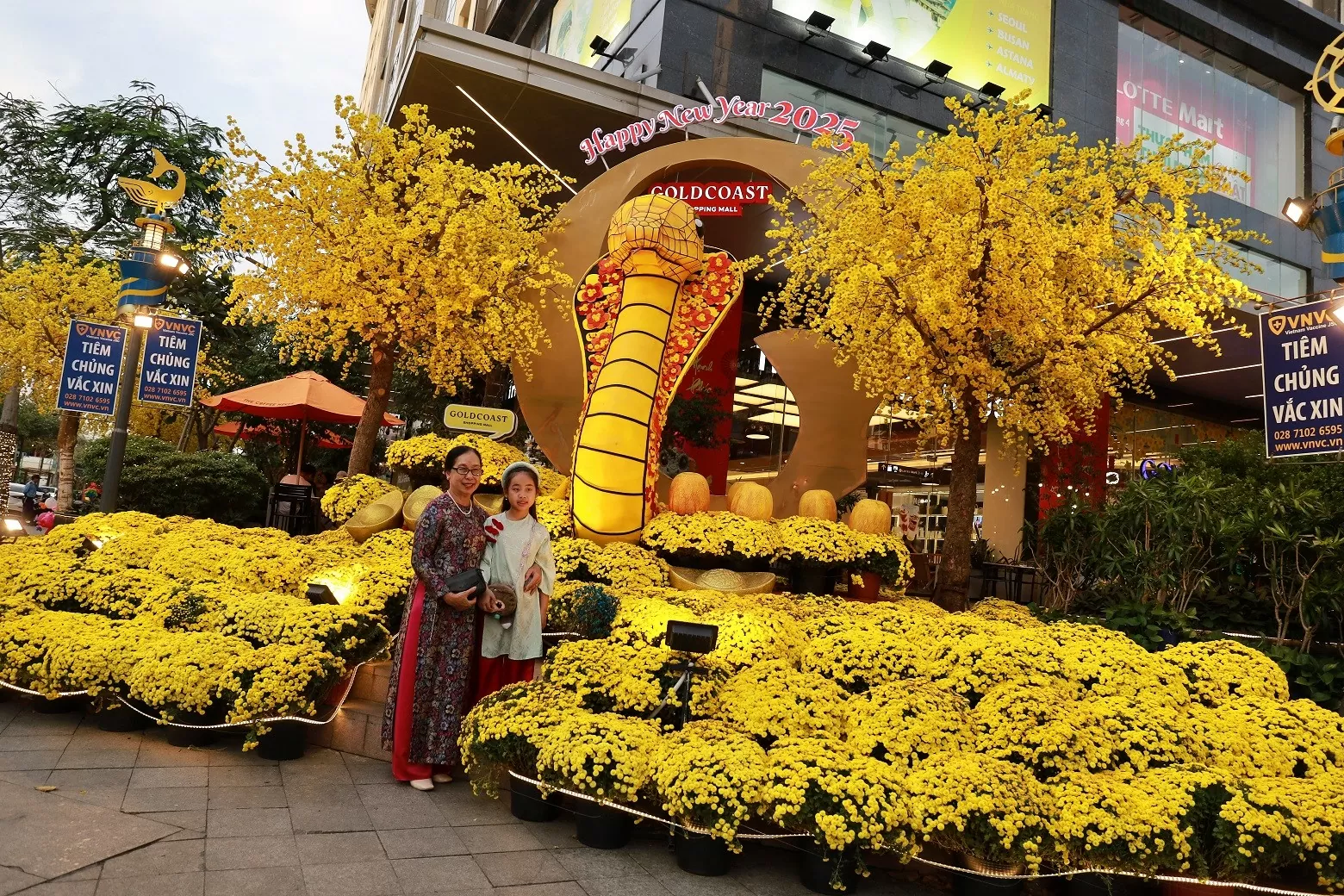 Những ngày đầu xuân mới trên phố biển Nha Trang