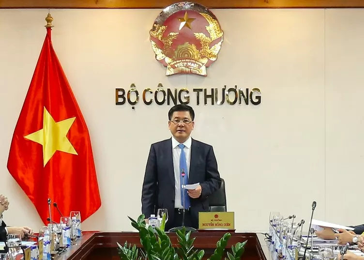 Bộ trưởng Bộ Công Thương Nguyễn Hồng Diên làm Phó Chủ tịch Hội đồng thẩm định.
