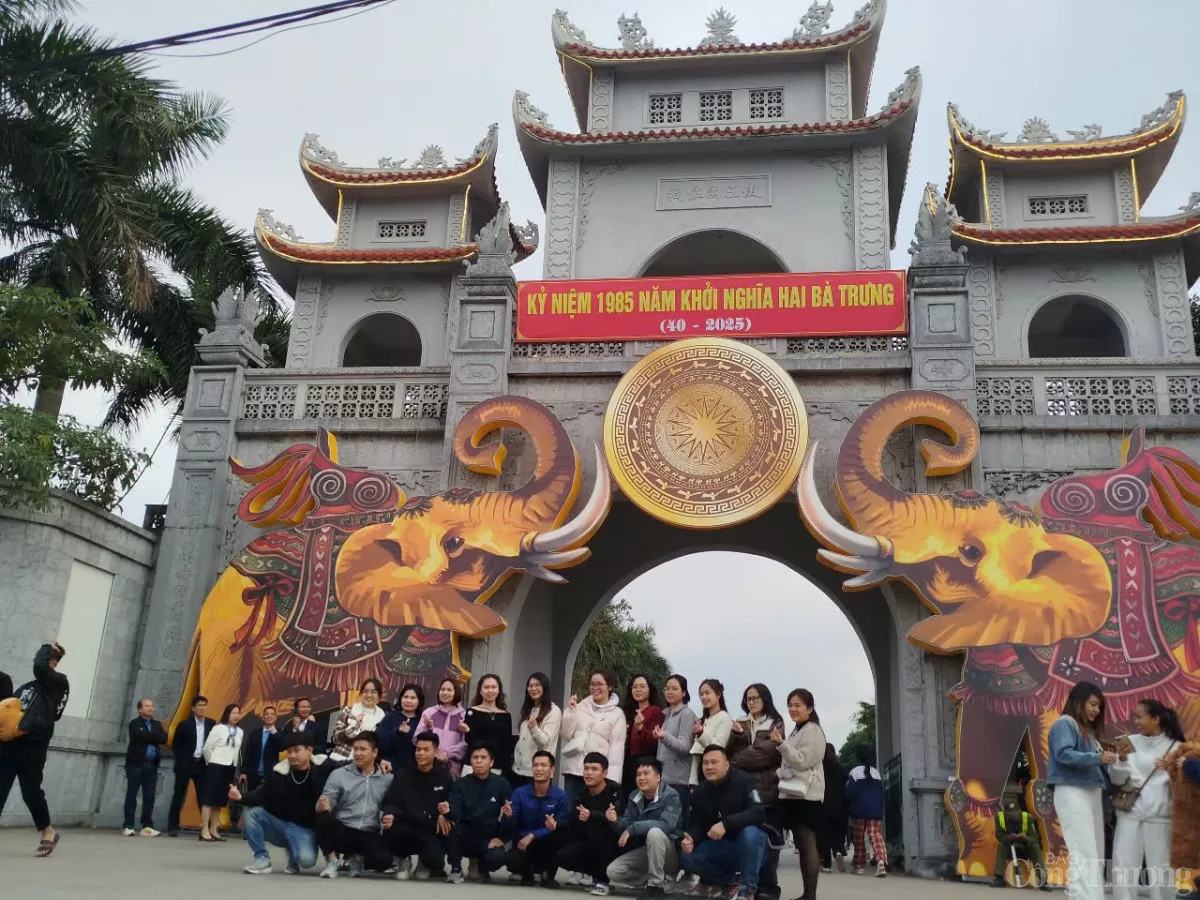 Phó Chủ tịch nước dự khai mạc Lễ hội đền Hai Bà Trưng 2025