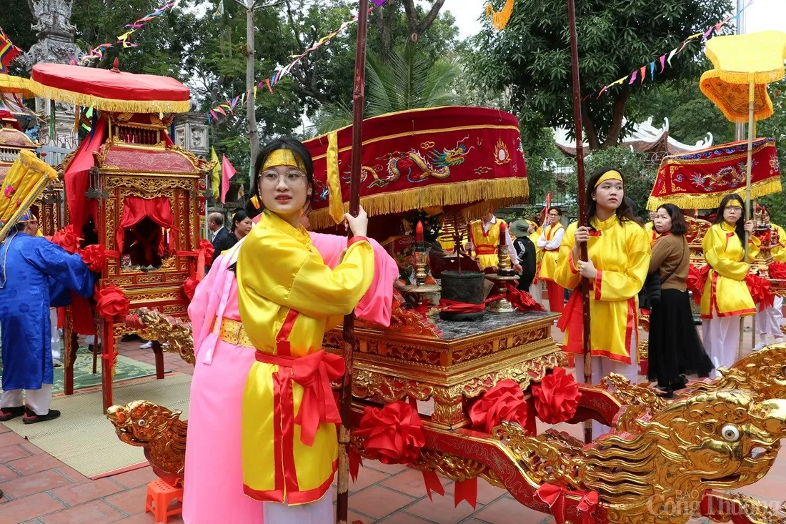Độc đáo lễ hội kết chạ hai làng Phú Mỹ và Kiều Mai