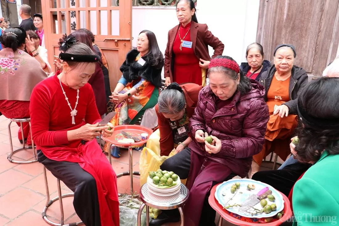Độc đáo lễ hội kết chạ hai làng Phú Mỹ và Kiều Mai