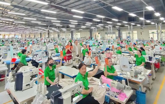 thanh pho hue tro lai cong viec sau ky nghi tet