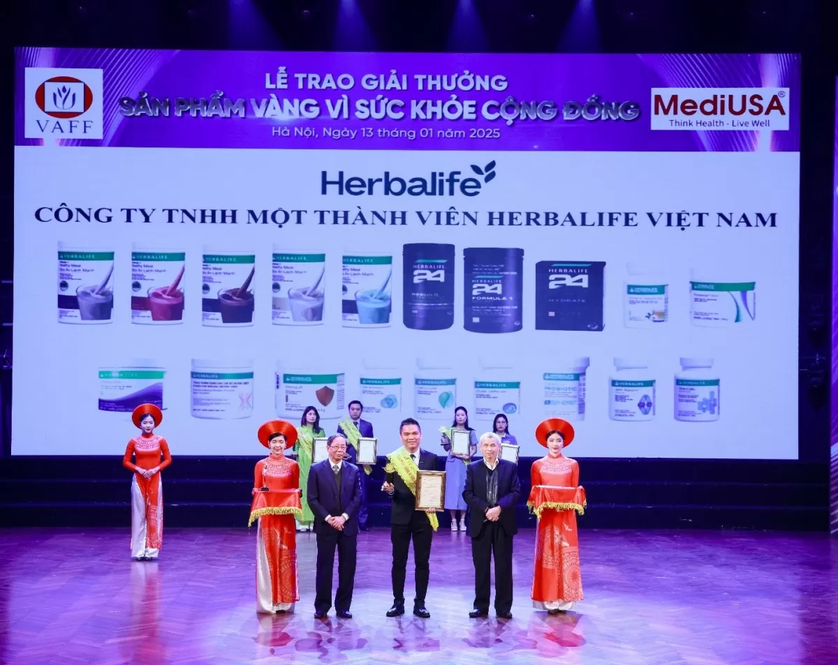 Herbalife Việt Nam đạt giải thưởng Sản phẩm vàng vì sức khỏe cộng đồng