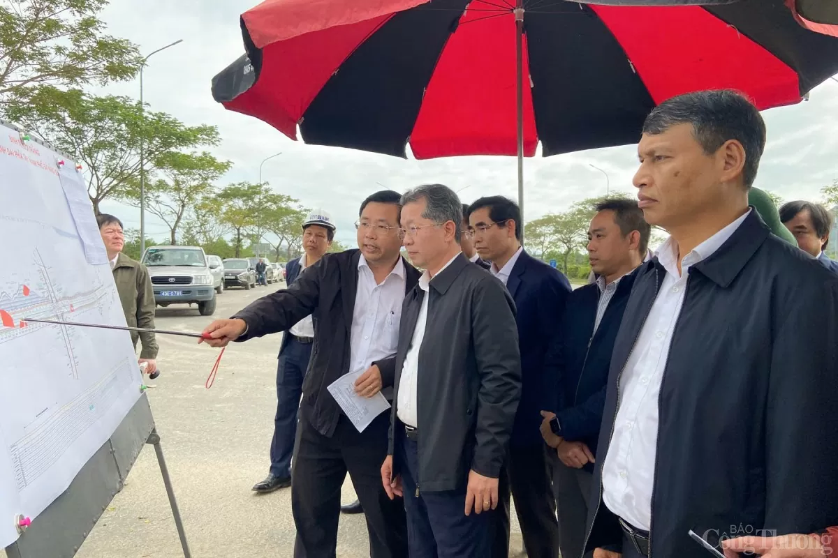 Bí thư Thành ủy Đà Nẵng Nguyễn Văn Quảng kiểm tra tiến độ thi công đường vành đai phía Tây