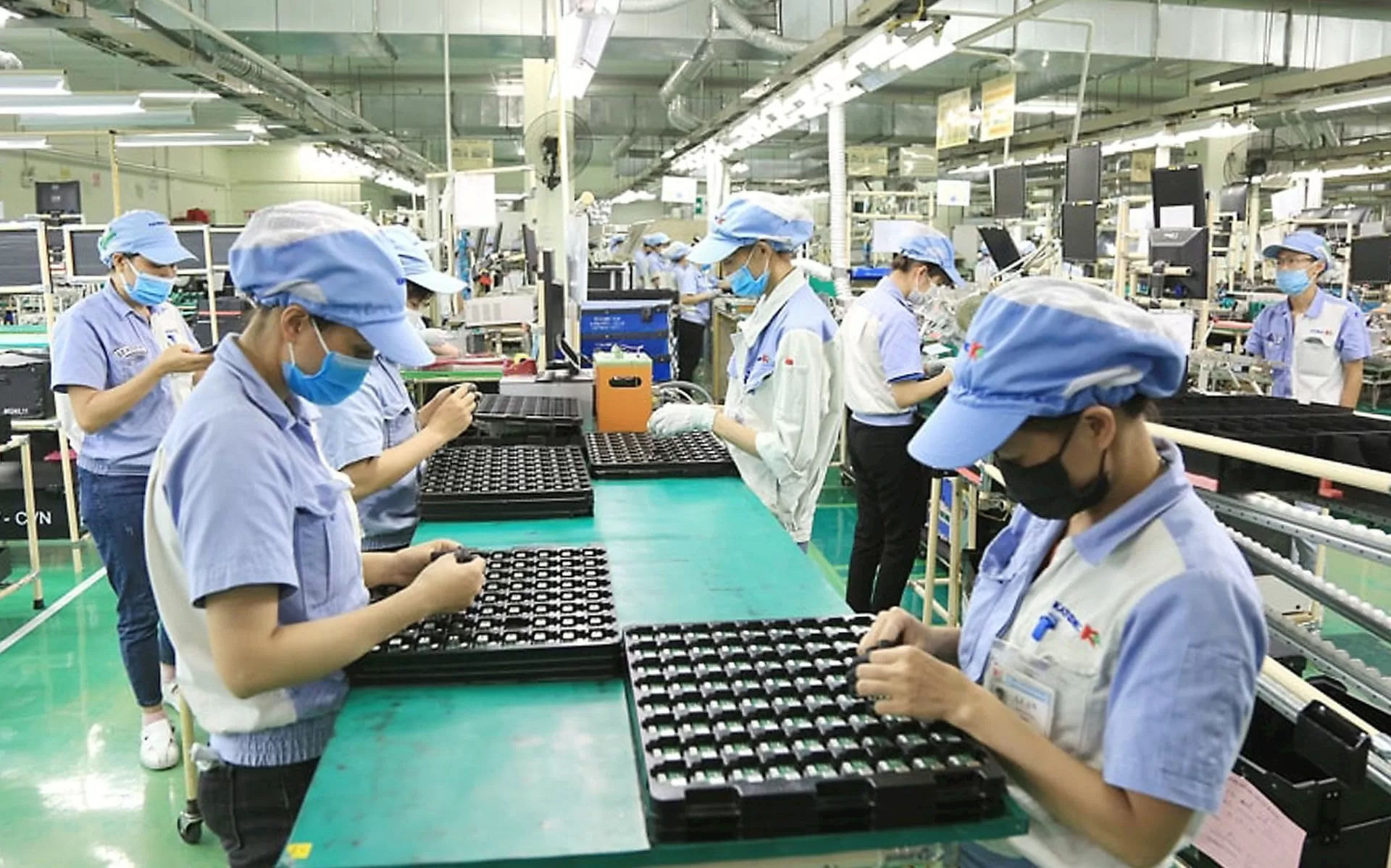 Hà Nội: Chỉ số sản xuất công nghiệp giảm do trùng kỳ
