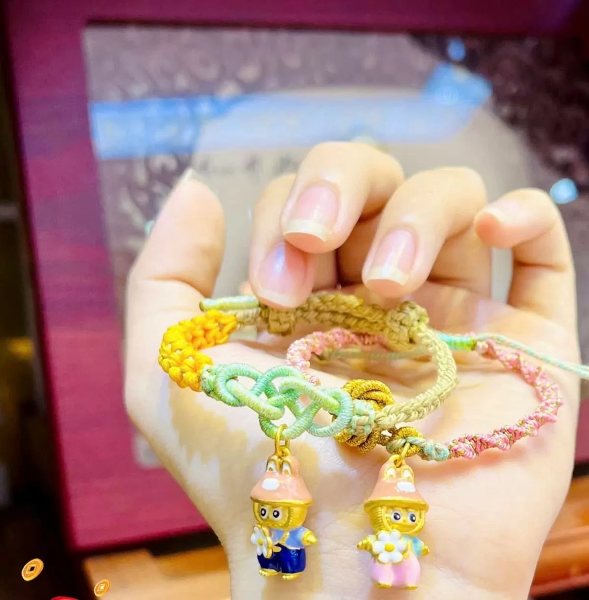 charm chế tác hình Labubu vàng 24K bắt 'trend'. Ảnh chụp màn hình