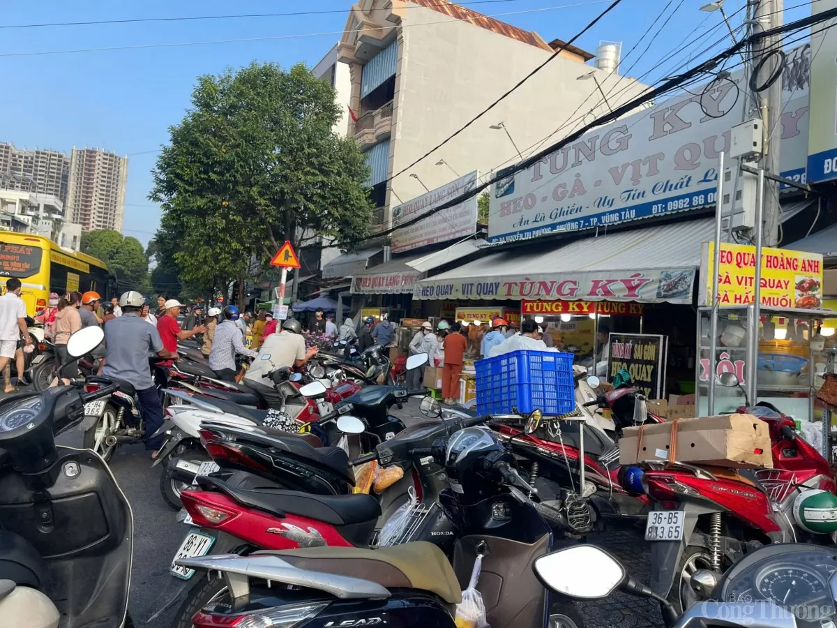 Vũng Tàu: Heo quay, cá lóc ‘cháy hàng’ ngày vía Thần Tài