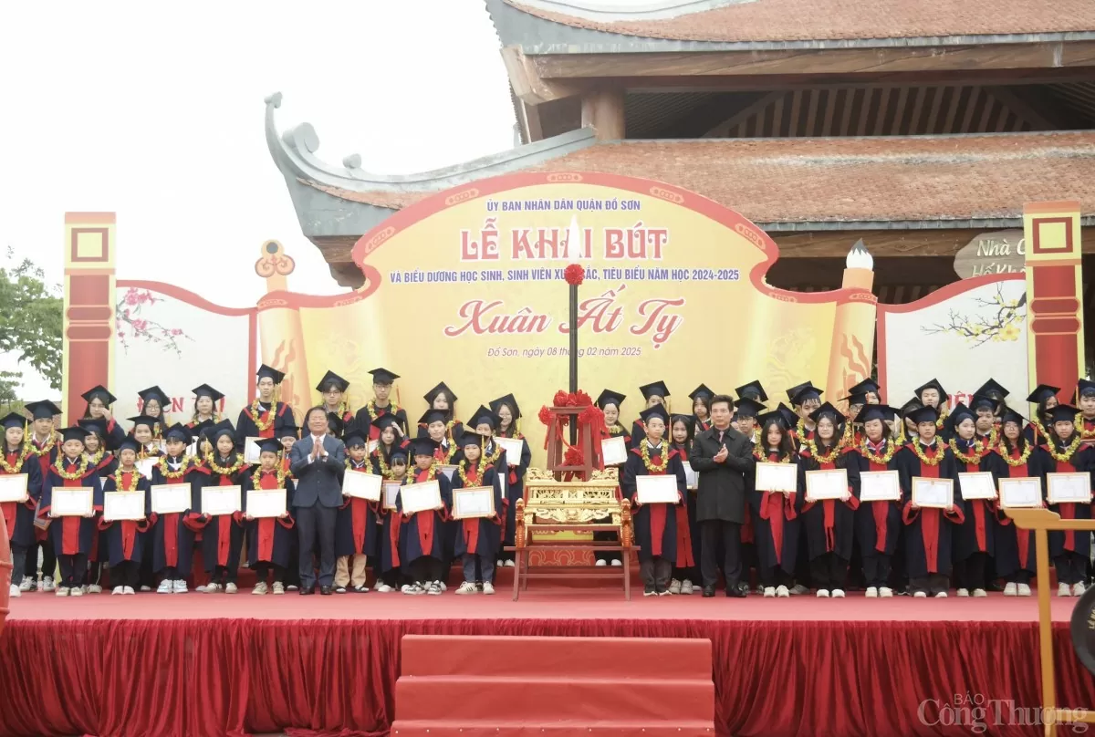 Hải Phòng: Khai bút đầu Xuân tôn vinh truyền thống hiếu học