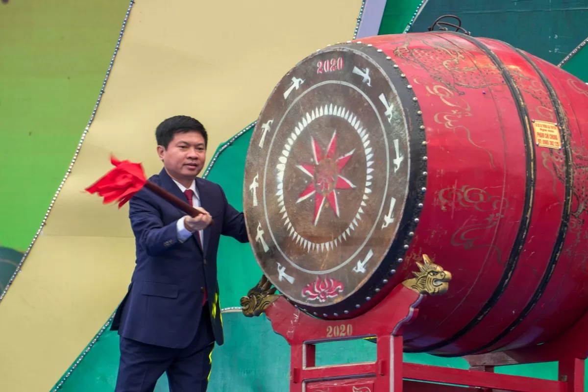 Chủ tịch UBND tỉnh Hà Nam Trương Quốc Huy đánh trống khai hội Xuân Tam Chúc 2025. Chủ tịch UBND tỉnh Hà Nam Trương Quốc Huy đánh trống khai hội Xuân Tam Chúc 2025.