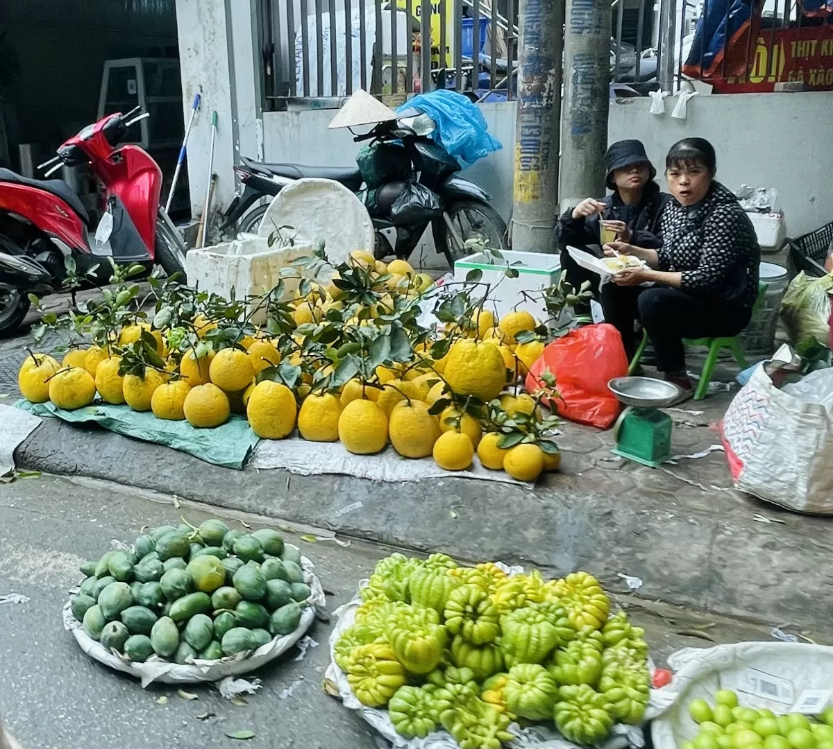Giá các loại trái cây ổn định. Ảnh: Nguyễn Vân