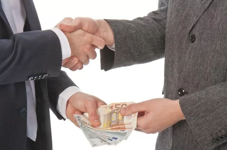 Bà Rịa-Vũng Tàu: Cấm ‘thông thầu’ trong đấu thầu, mua sắm công