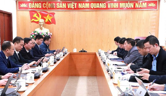 lai chau evnnpt ban giai phap go vuong ve mat bang du an truyen tai dien