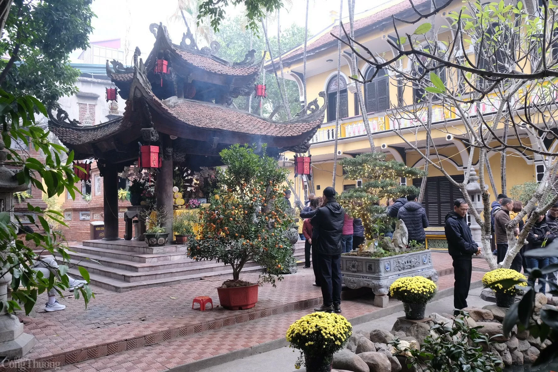 Chùa Phúc Khánh được xây dựng vào thời kỳ Hậu Lê, vào khoảng thế kỷ 17, theo sử sách và truyền thuyết địa phương. Đây là giai đoạn Phật giáo phát triển mạnh mẽ trong đời sống văn hóa và tín ngưỡng của người dân Đại Việt, đặc biệt là tại kinh thành Thăng Long. Ảnh: Lê An