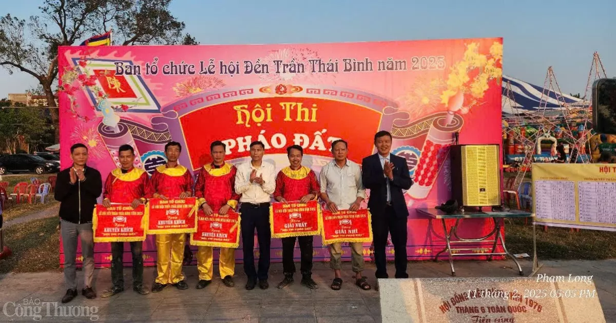 Pháo đất - nét đẹp văn hóa trong Lễ hội đền Trần 2025