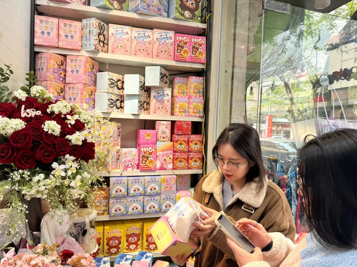 Mặt hàng này được nhiều người săn đón. 