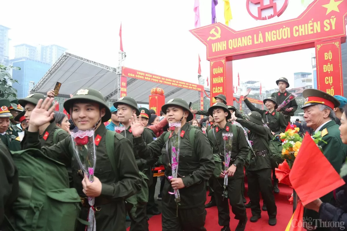 Xúc động Lễ giao, nhận quân tại quận Đống Đa, Hà Nội