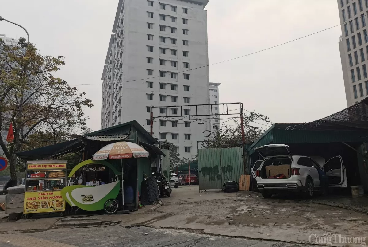 Cầu Giấy, Hà Nội: Điểm nóng về trông giữ xe không phép