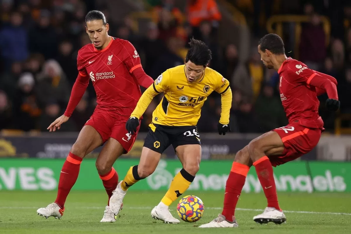 Lịch thi đấu vòng 25 Ngoại hạng Anh 2024/2025: Tottenham và MU