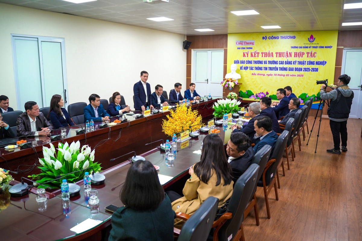 Báo Công Thương ký kết hợp tác với  Trường Cao đẳng Kỹ thuật Công nghiệp