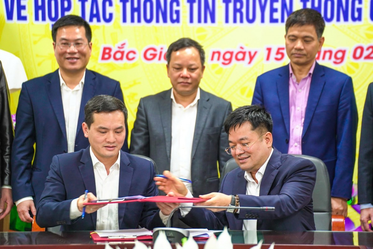 Báo Công Thương ký kết hợp tác với  Trường Cao đẳng Kỹ thuật Công nghiệp
