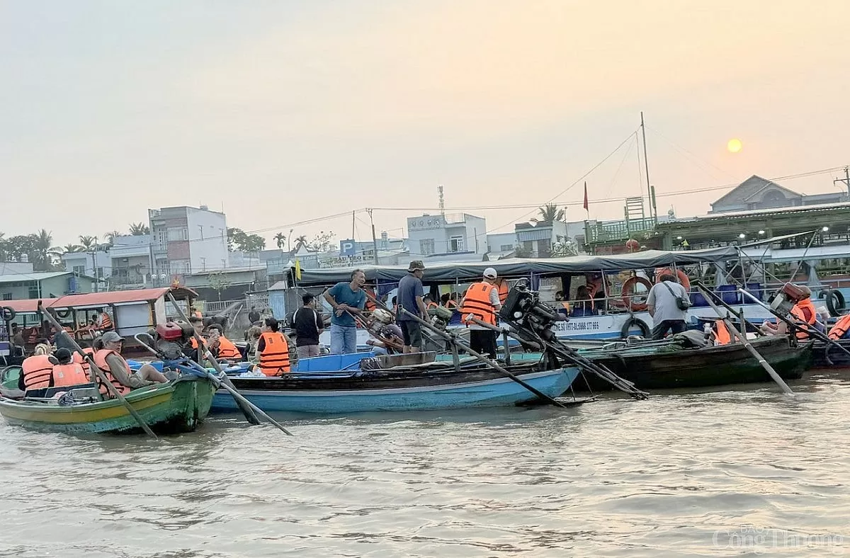 Chợ nổi Cái Răng: Độc đáo, đặc sắc miền Tây sông nước Chợ nổi Cái Răng: Nét đặc sắc của miền Tây sông nước