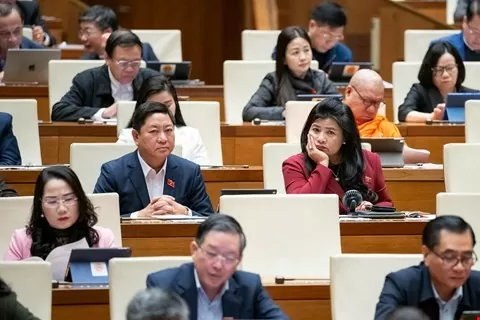 Vận hành lò phản ứng hạt nhân nghiên cứu và năng lượng giống nhau