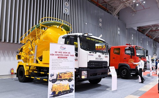 sap dien ra trien lam ve ha tang giao thong van tai