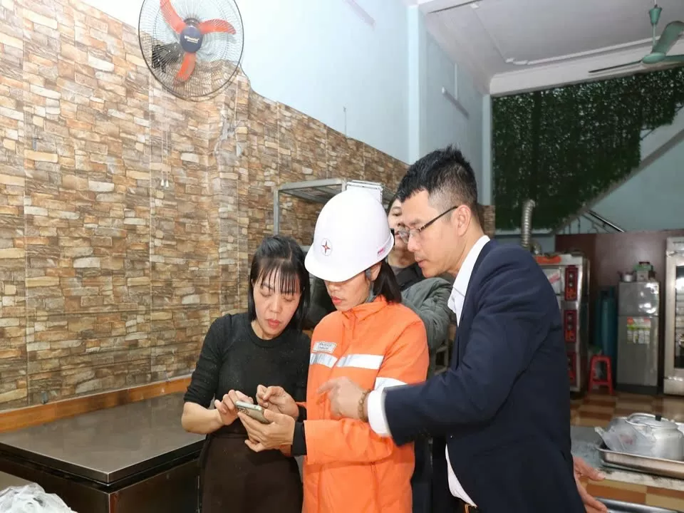 PC Lào Cai: Đẩy mạnh thanh toán không dùng tiền mặt
