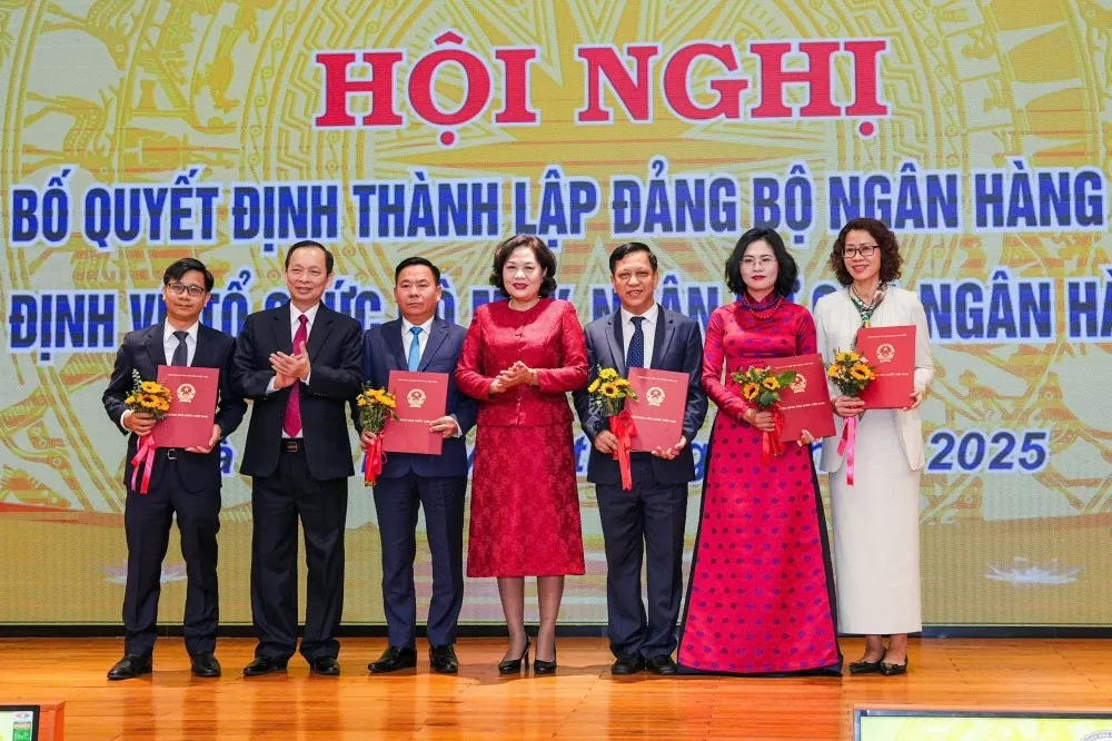 Bà Lê Thị Thúy Sen được bổ nhiệm giữ chức Tổng Biên tập Thời báo Ngân hàng