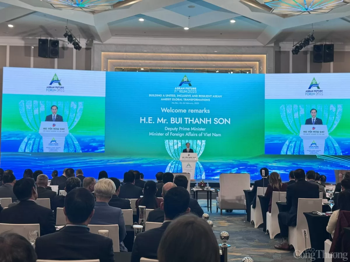 Thủ tướng dự, phát biểu tại Diễn đàn Tương lai ASEAN 2025