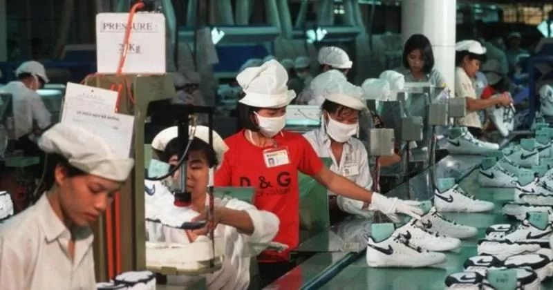 ‘Ông lớn’ giày dép định làm gì ở Việt Nam?