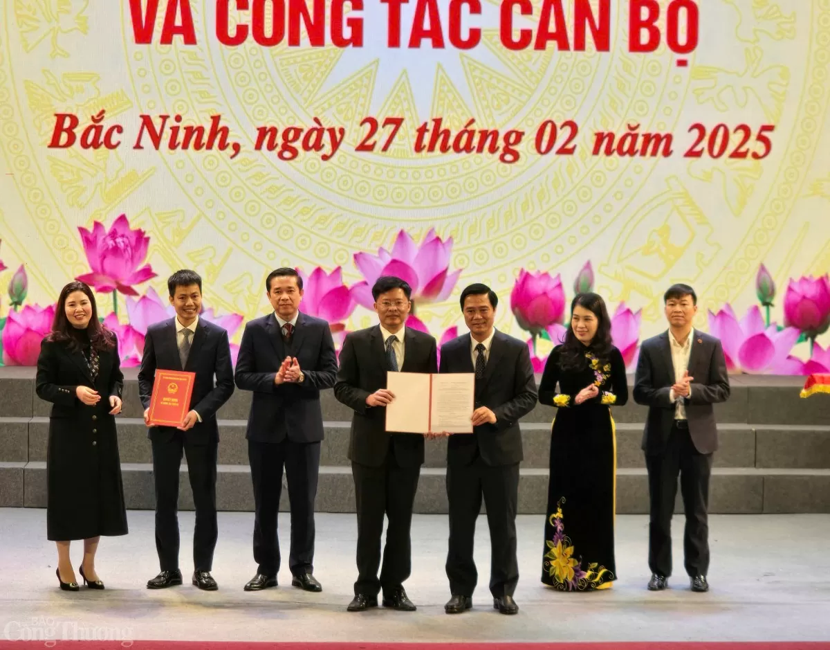 Bắc Ninh công bố các quyết định sắp xếp tổ chức bộ máy