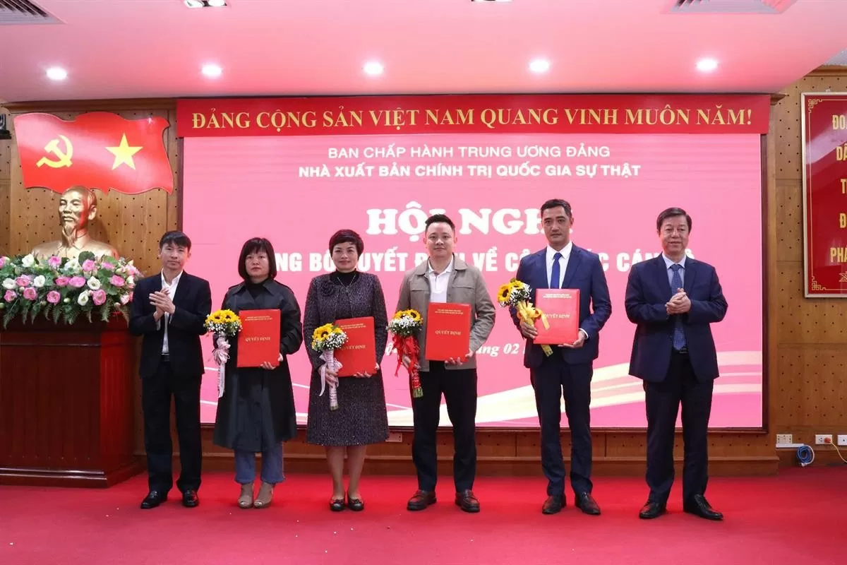 Ông Nguyễn Công Dũng giữ chức Uỷ viên Hội đồng biên tập chuyên trách NXB Chính trị QG Sự thật