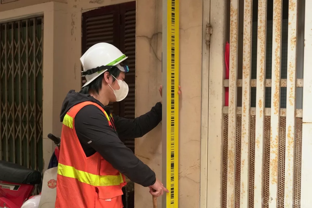 Hà Nội: Nhà dân xuất hiện nhiều vết nứt bất thường