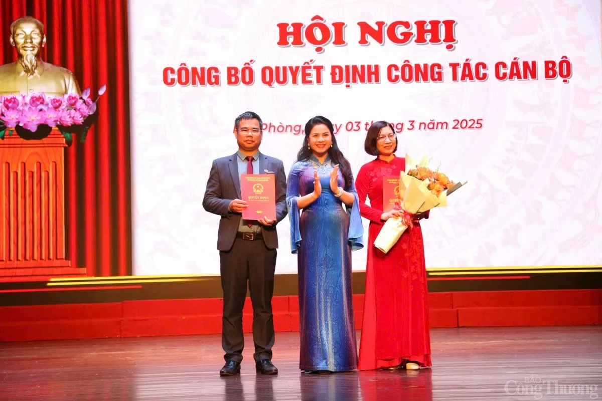 Hải Phòng: Công bố các quyết định về công tác cán bộ