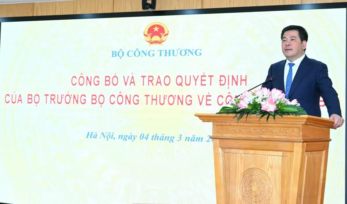 Bộ trưởng Nguyễn Hồng Diên phát biểu tại hội nghị. Ảnh: Cấn Dũng