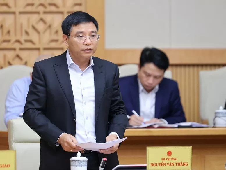 Bộ trưởng Bộ Tài chính Nguyễn Văn Thắng phát biểu tại phiên họp - Ảnh: VGP/Nhật Bắc