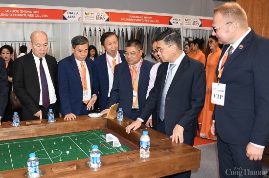 vifa expo 2025 thuc day mo rong thi truong xuat khau go